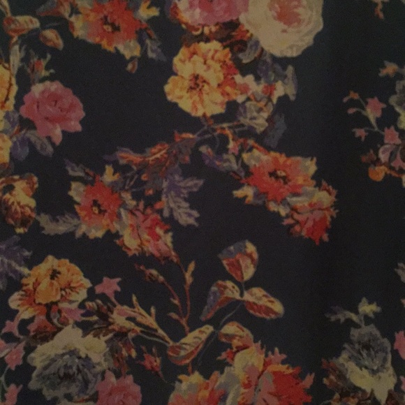 SHOW ME YOUR MUMU XS Fringe Floral Top Bell Sleeve - Picture 3 of 6